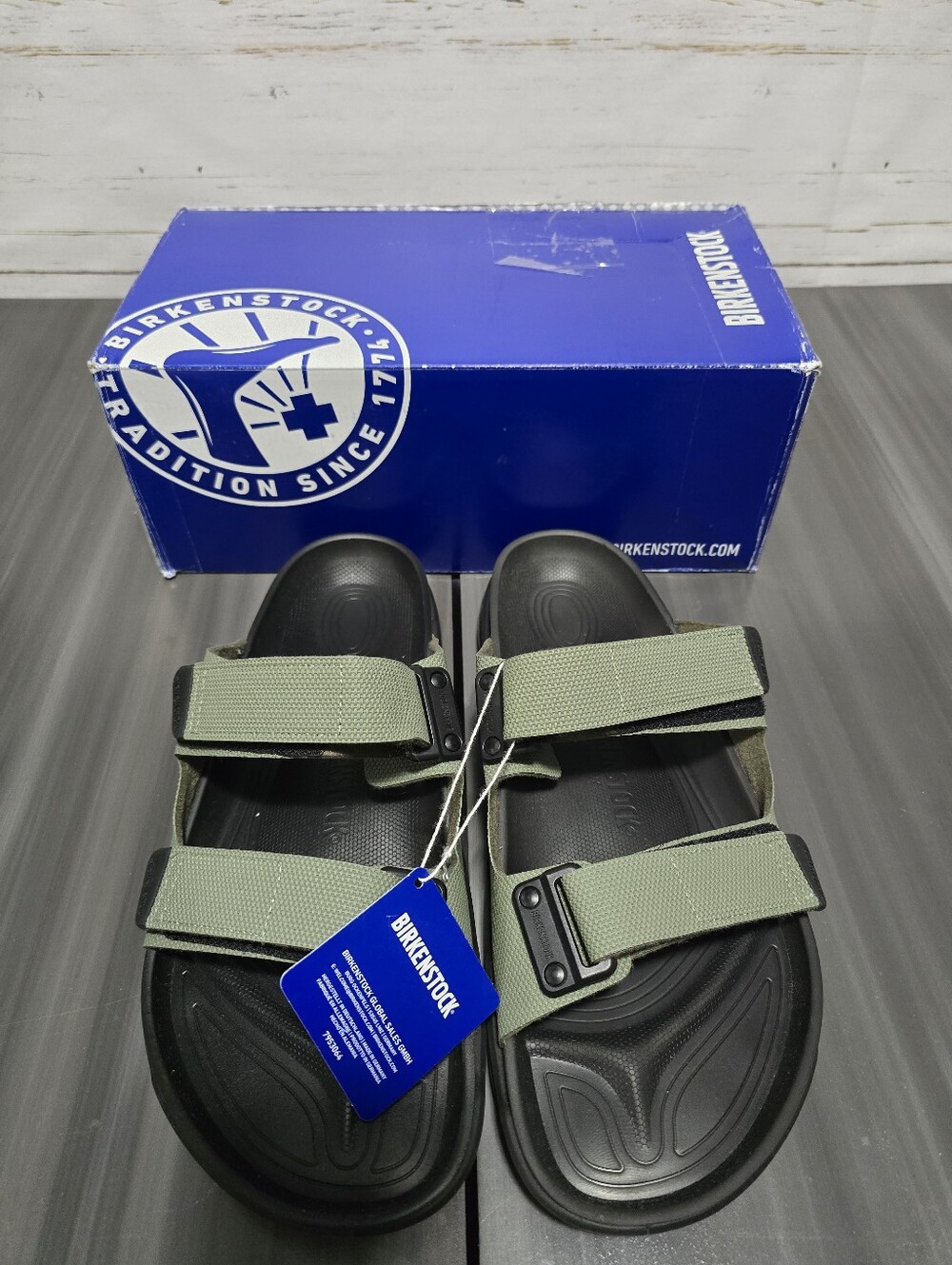 $140 BIRKENSTOCK FUTURA KHAKI ATACAMA MENS SIZE 13 NEW IN BOX BIRKO-FLOR 1022616